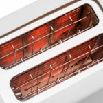 TORRADEIRA COM 2 ENTRADAS BRANCA 750 W - Image 6