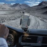 Suporte universal para smartphone Hoco para para-brisa/painel CA82 preto - Image 8