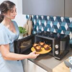 Micro-ondas Candy Moderna CMW20TNMB 700W 20 Litros Preto - Image 4