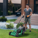 Cortador de Relva Elétrico leve e potente para cortar grama com cesto grande de 30L, 1600W e 32cm. - Image 14